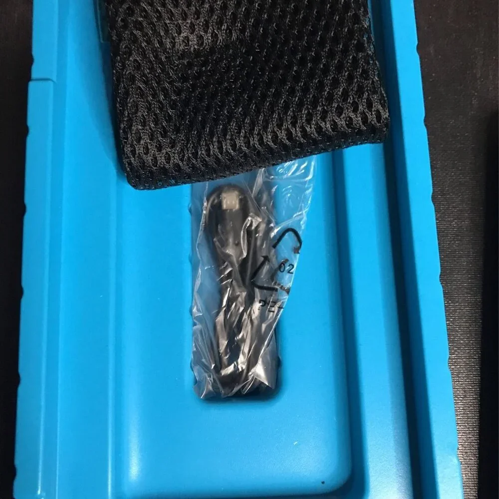 Anker - PowerCore Metro 20,000 mAh Portable Charger - Dark Gray - Picture 3 of 7